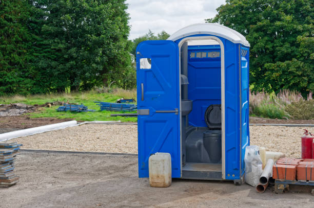 Best VIP or Luxury Restroom Trailers  in Dumbarton, VA